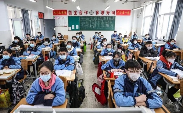 Mais de 10 milhões de estudantes participarão do vestibular da China
